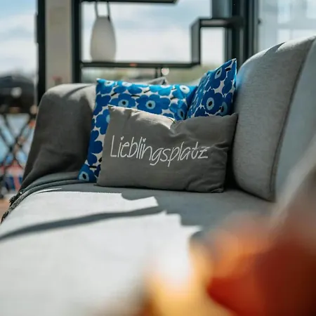 Havel River Houseboat Botel Zehdenick