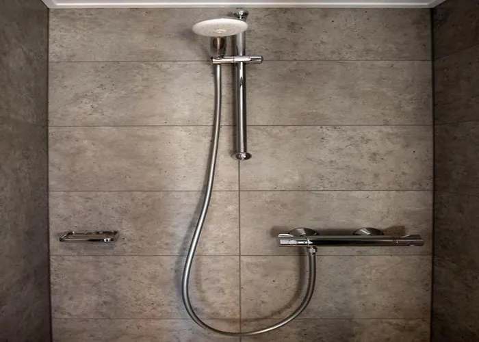 Havel River Houseboat بوتيل *