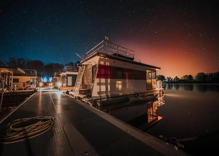 Havel River Houseboat